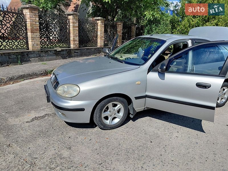 Седан Daewoo Lanos 2005 в Вараше