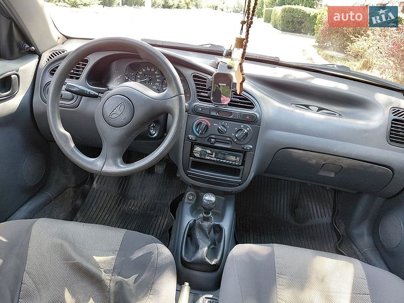 Седан Daewoo Lanos 2005 в Вараше
