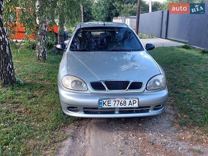 Хетчбек Daewoo Lanos 2003 в Дніпрі