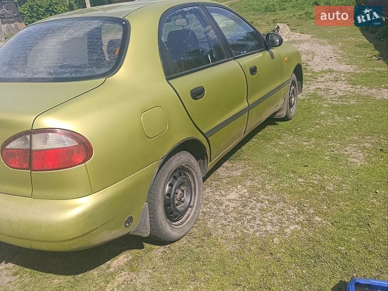 Седан Daewoo Lanos 2006 в Свессе
