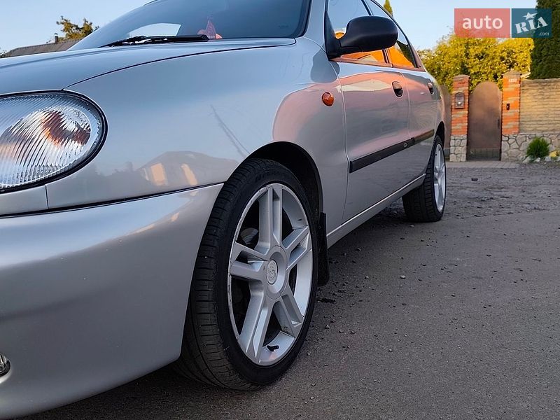 Седан Daewoo Lanos 2004 в Полтаві