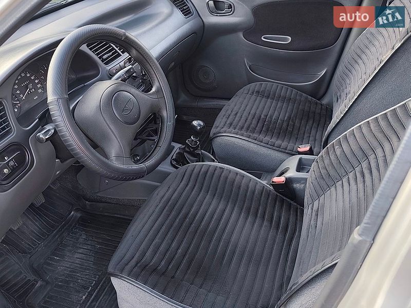 Седан Daewoo Lanos 2004 в Полтаві