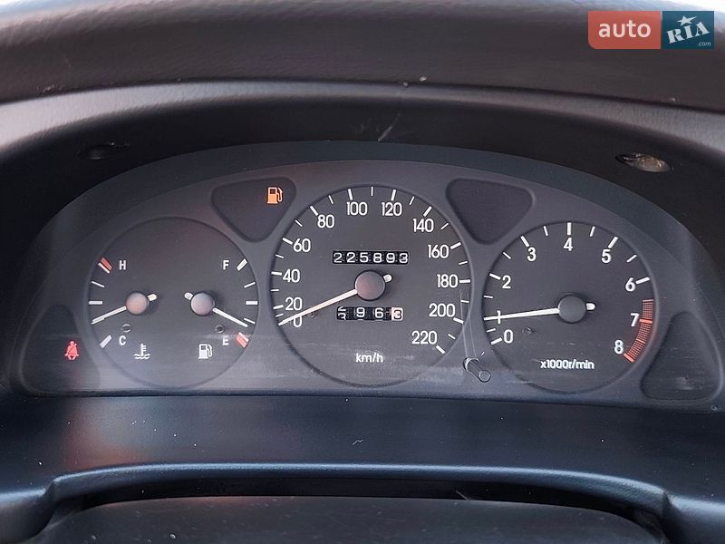 Седан Daewoo Lanos 2004 в Полтаві