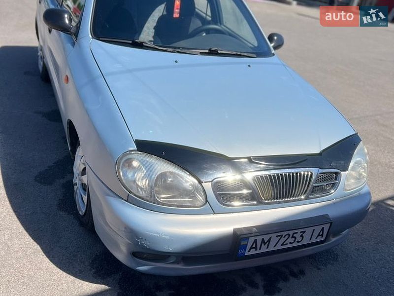 Седан Daewoo Lanos 2005 в Калиновке