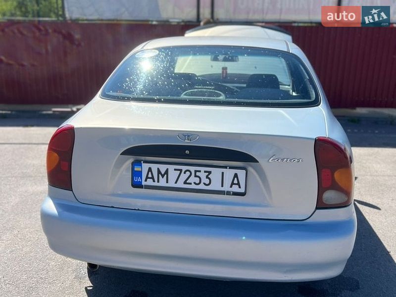 Седан Daewoo Lanos 2005 в Калиновке