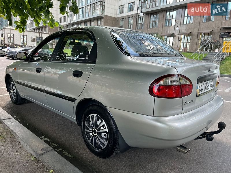Седан Daewoo Lanos 2004 в Киеве