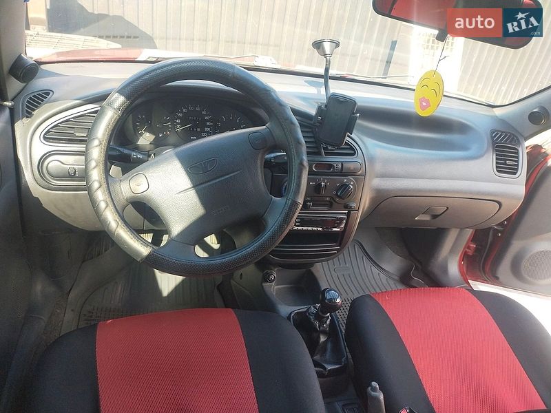 Седан Daewoo Lanos 2004 в Василькове