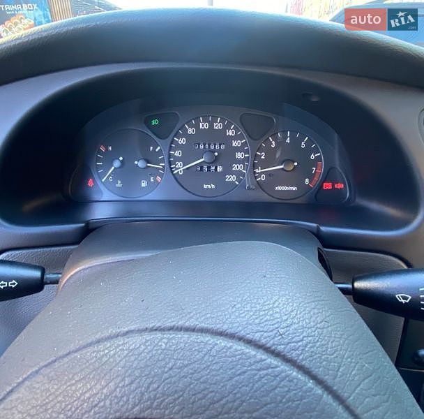 Седан Daewoo Lanos 2001 в Киеве