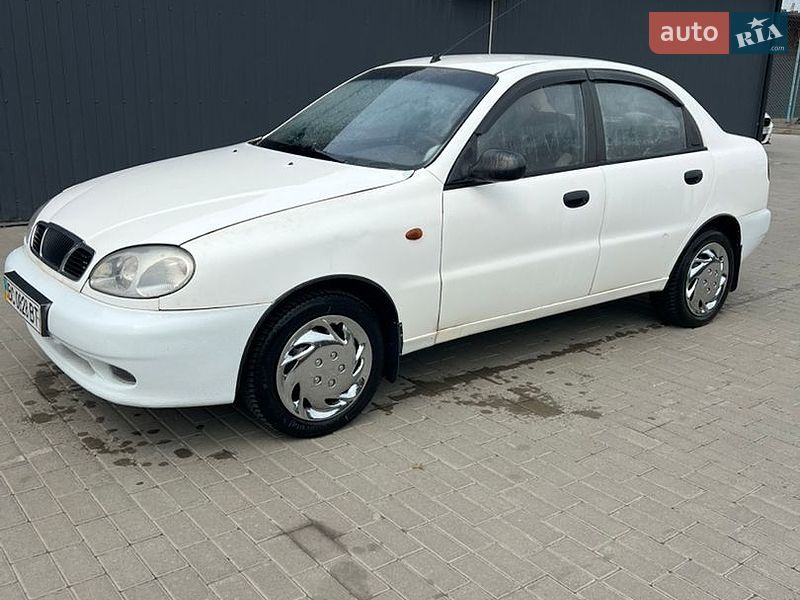 Седан Daewoo Lanos 2004 в Львове