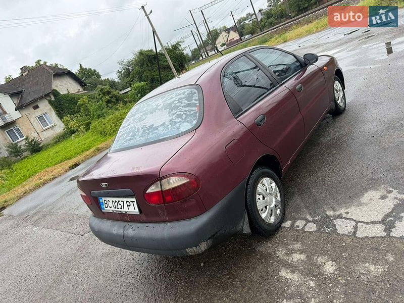 Седан Daewoo Lanos 2008 в Стрые