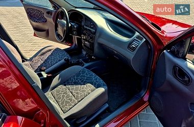 Седан Daewoo Lanos 2004 в Самарі
