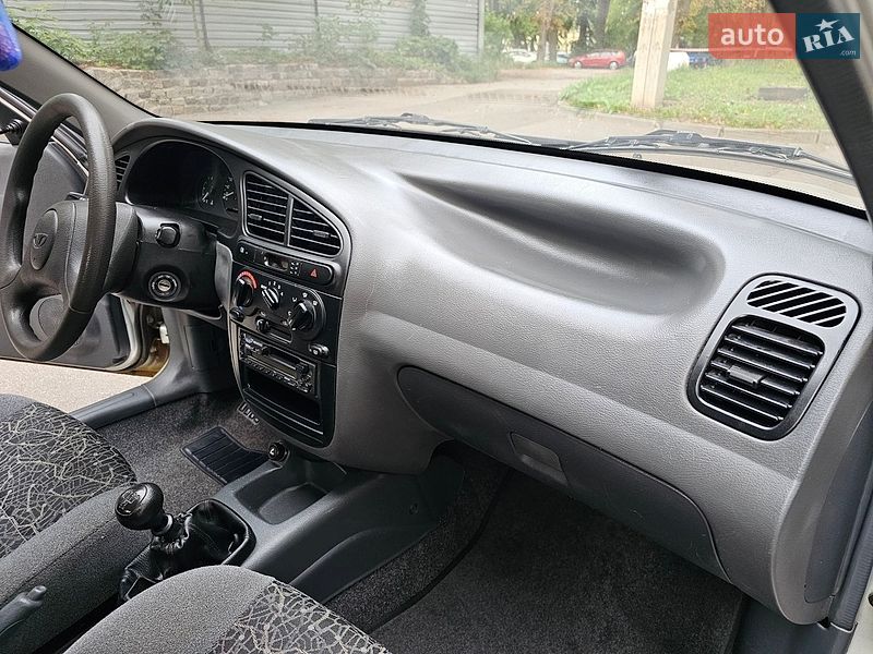 Седан Daewoo Lanos 2006 в Харькове