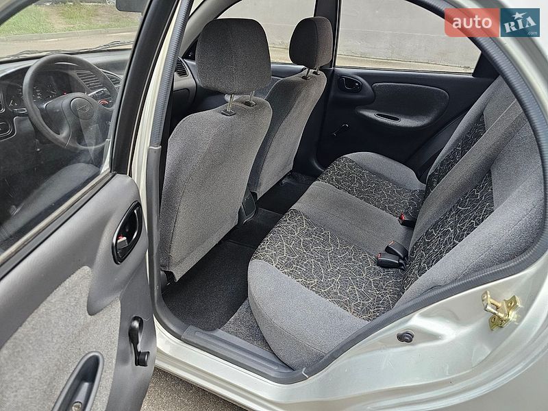 Седан Daewoo Lanos 2006 в Харькове