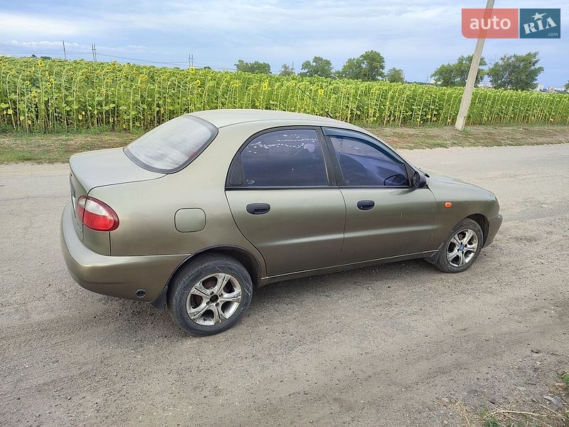 Седан Daewoo Lanos 2004 в Харкові