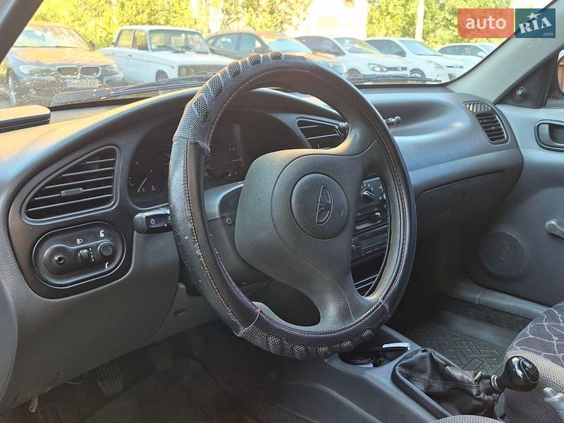 Седан Daewoo Lanos 2004 в Киеве