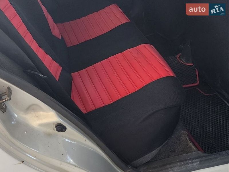 Седан Daewoo Lanos 2006 в Черновцах