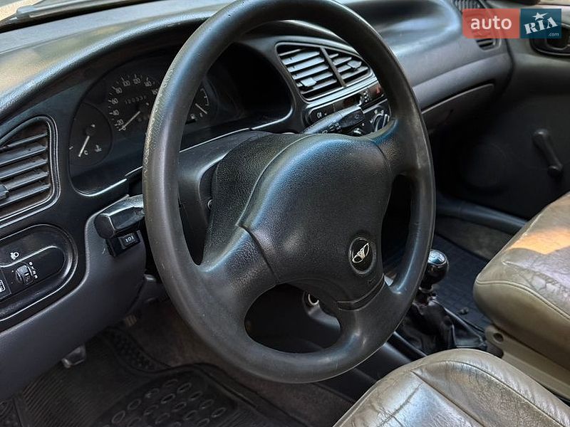 Седан Daewoo Lanos 2003 в Киеве