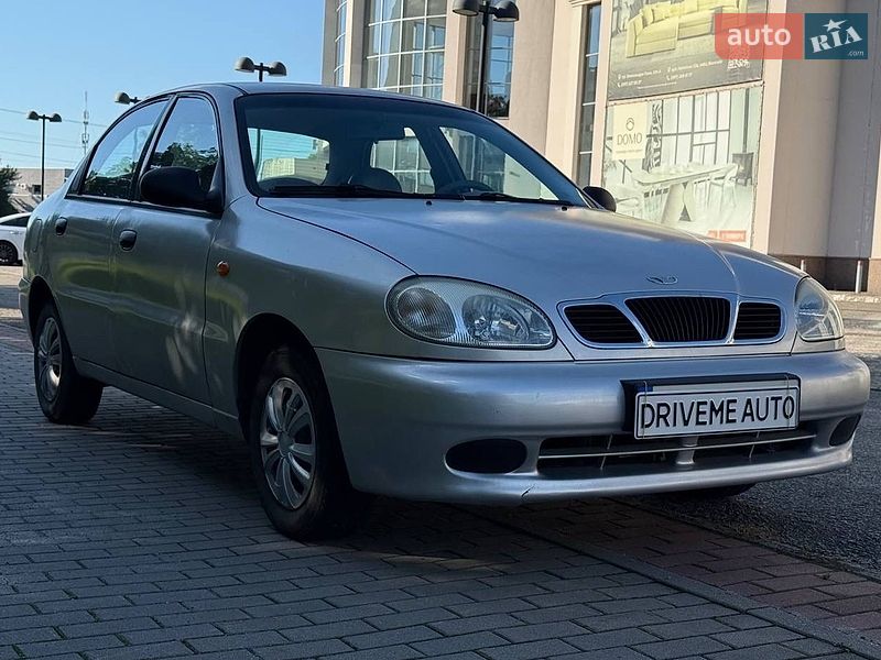 Седан Daewoo Lanos 1998 в Дніпрі
