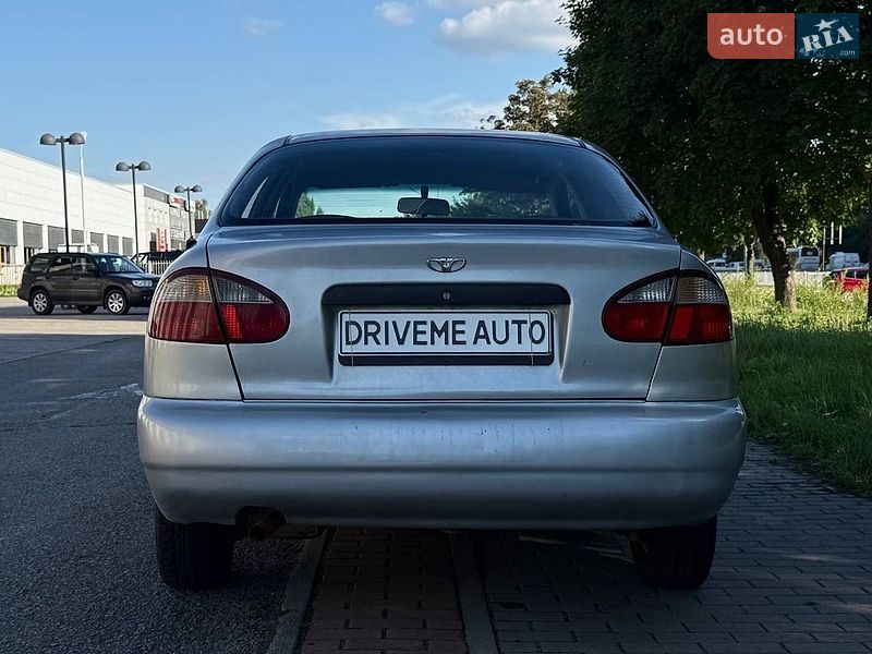 Седан Daewoo Lanos 1998 в Дніпрі