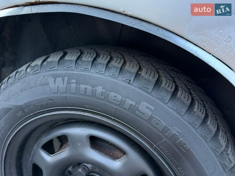 Седан Daewoo Lanos 2005 в Львові