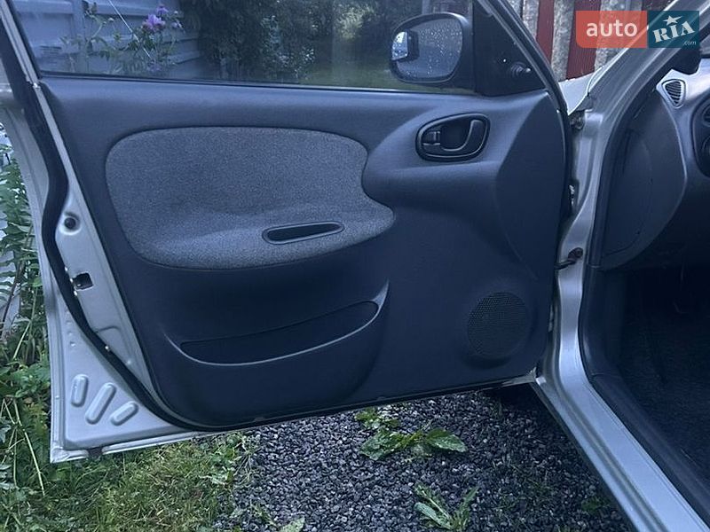 Седан Daewoo Lanos 2005 в Тернополі