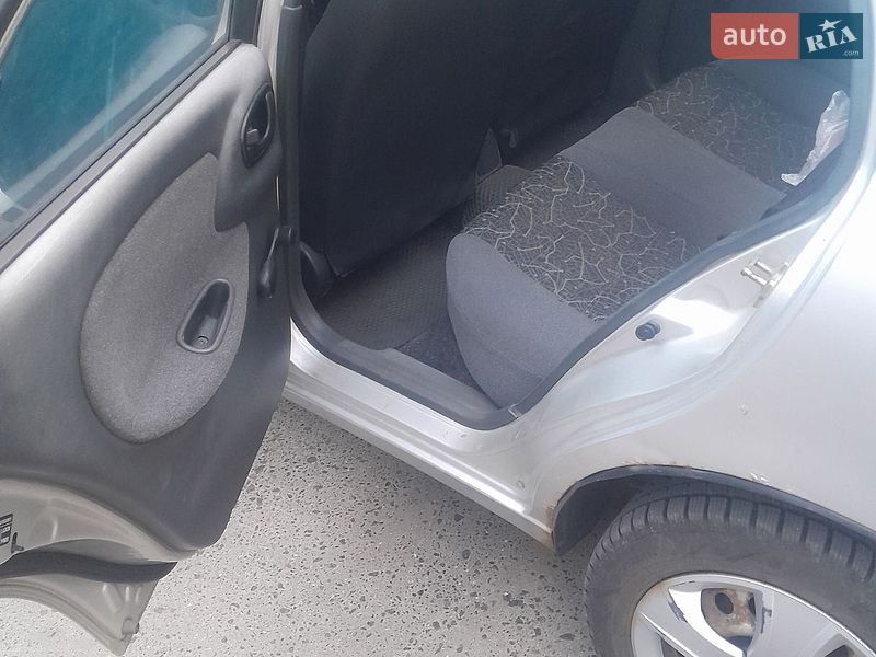Седан Daewoo Lanos 2007 в Казатине