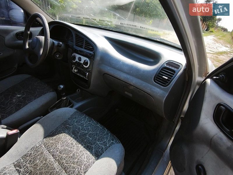 Седан Daewoo Lanos 2006 в Гаврилівці