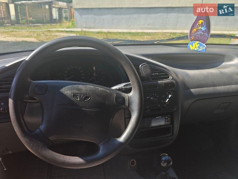 Седан Daewoo Lanos 2008 в Ладижині