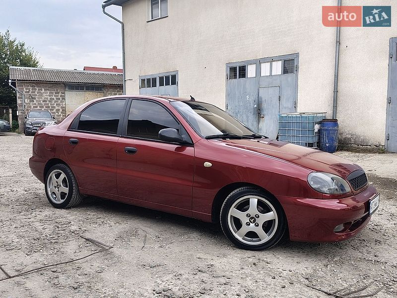 Седан Daewoo Lanos 2004 в Ивано-Франковске