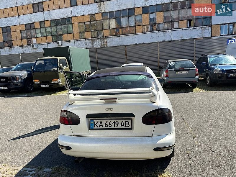 Седан Daewoo Lanos 2003 в Киеве