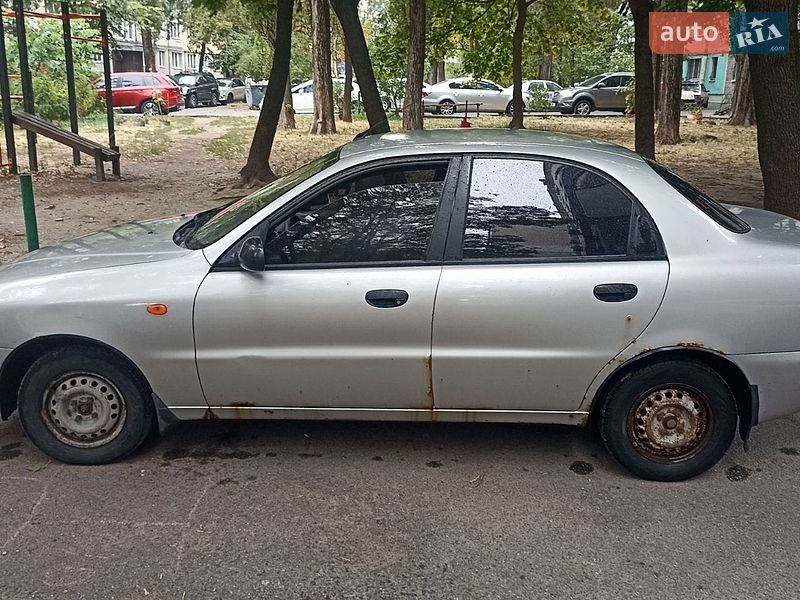Седан Daewoo Lanos 2005 в Киеве