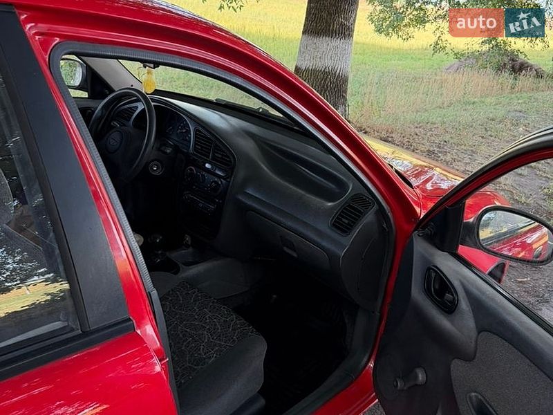 Седан Daewoo Lanos 2008 в Луцьку