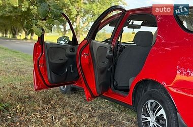 Седан Daewoo Lanos 2008 в Луцьку