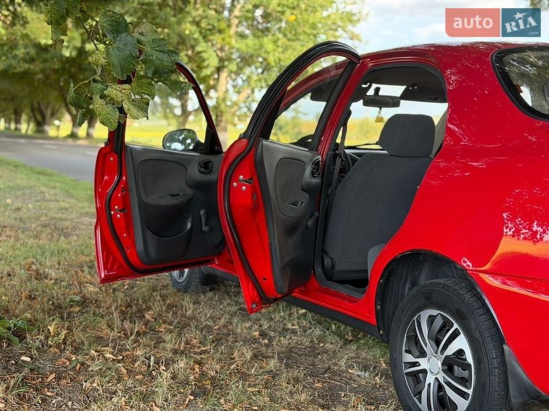 Седан Daewoo Lanos 2008 в Луцьку