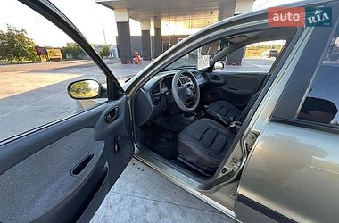 Седан Daewoo Lanos 2006 в Новом Буге