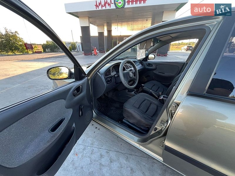 Седан Daewoo Lanos 2006 в Новом Буге