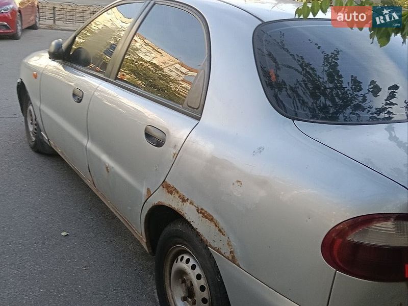 Седан Daewoo Lanos 2005 в Киеве