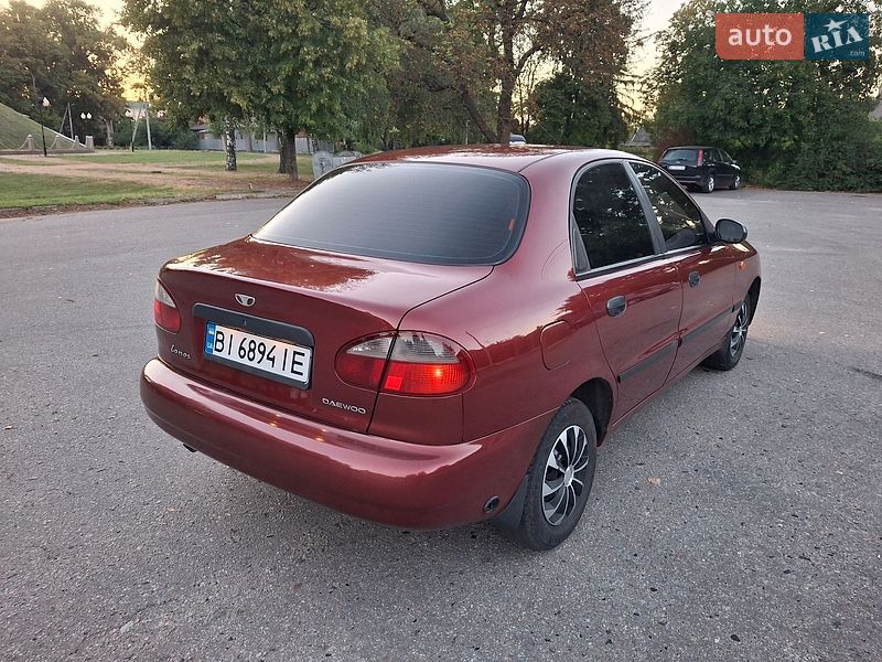 Седан Daewoo Lanos 2003 в Полтаве