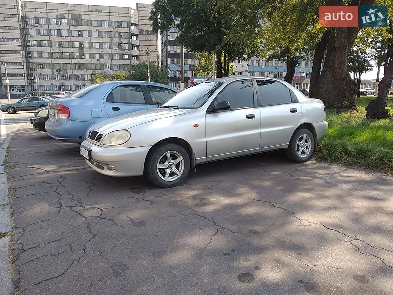 Седан Daewoo Lanos 2002 в Каменском