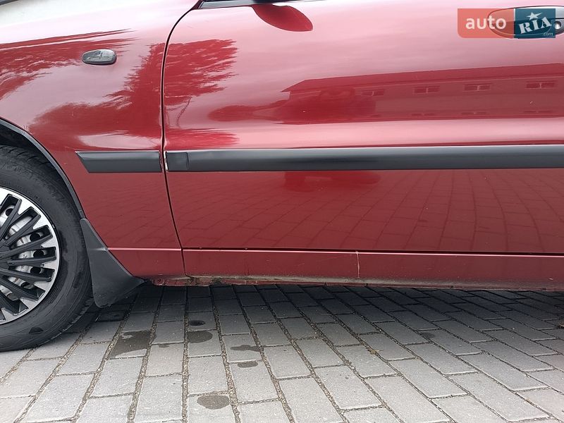 Седан Daewoo Lanos 2003 в Чемеровцах