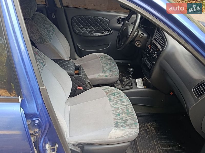 Седан Daewoo Lanos 1998 в Харкові