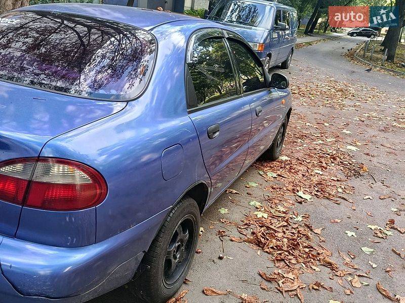 Седан Daewoo Lanos 1998 в Харкові