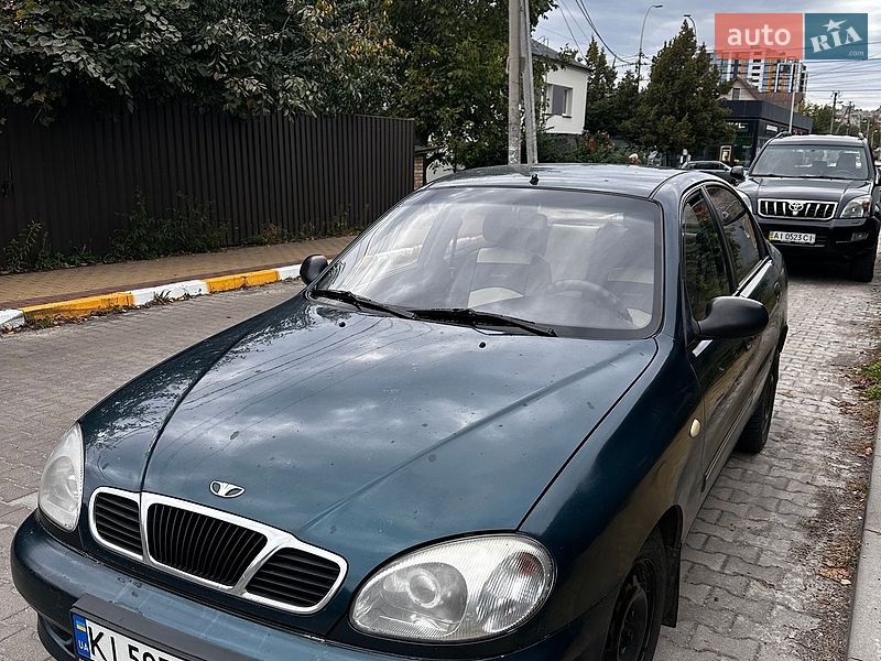 Седан Daewoo Lanos 2004 в Киеве