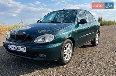 Седан Daewoo Lanos 2003 в Ивановке