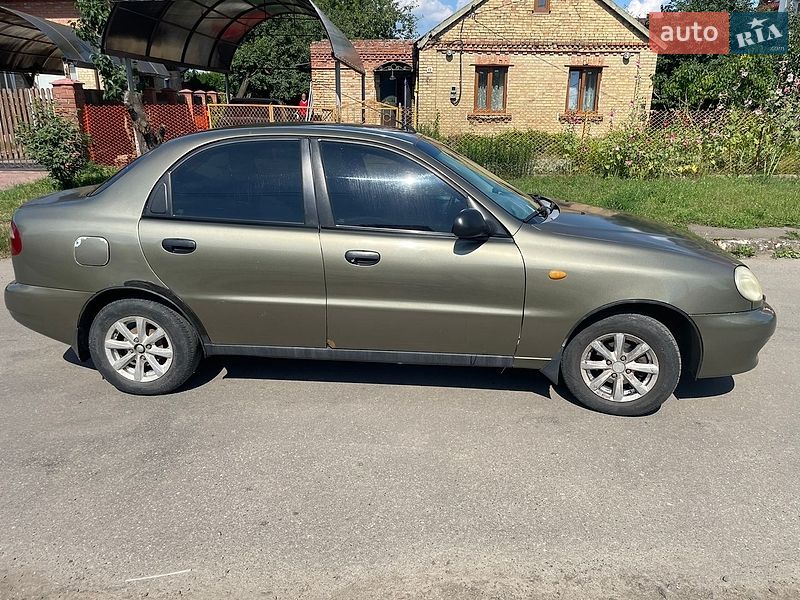 Седан Daewoo Lanos 2004 в Луцьку