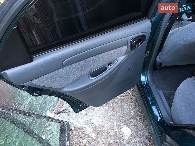 Седан Daewoo Lanos 2004 в Буче