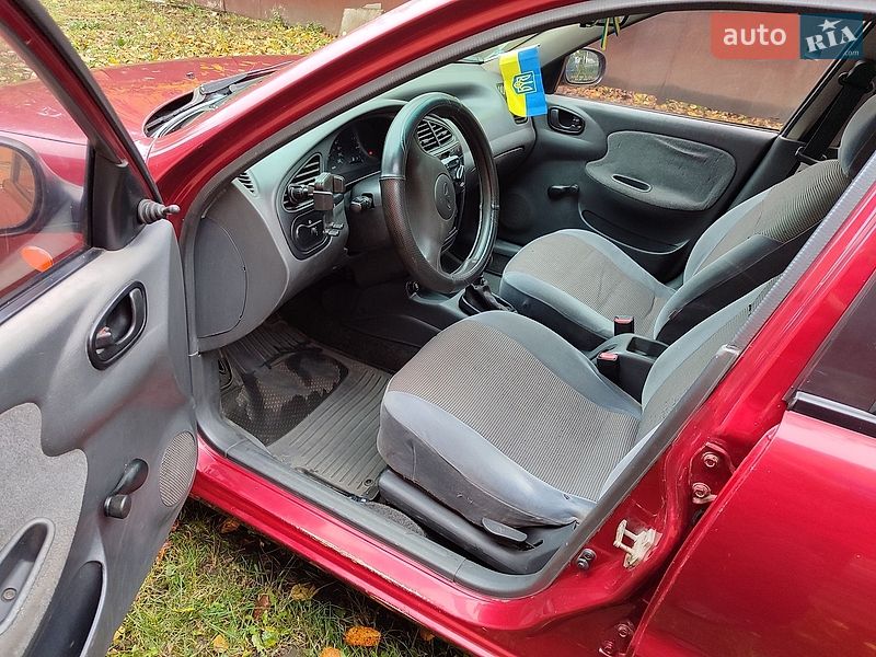 Седан Daewoo Lanos 2006 в Пирятине