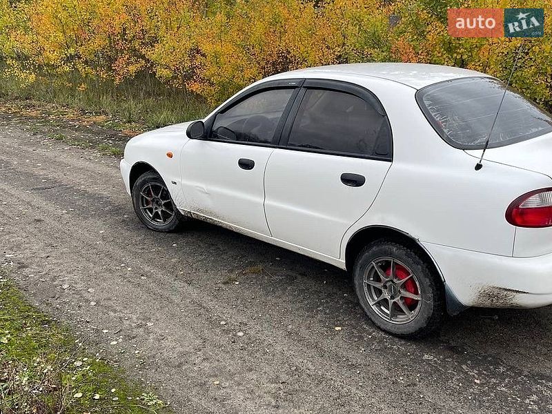 Седан Daewoo Lanos 2001 в Луцке фото 2 Седан Daewoo Lanos 2001 в Луцке