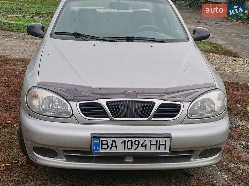 Седан Daewoo Lanos 2003 в Онуфриевке