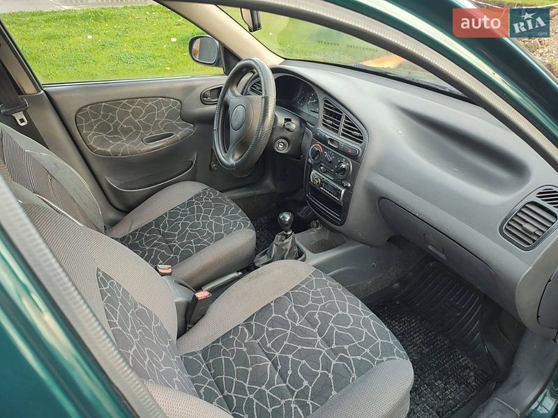 Седан Daewoo Lanos 2003 в Києві фото 6 Седан Daewoo Lanos 2003 в Києві